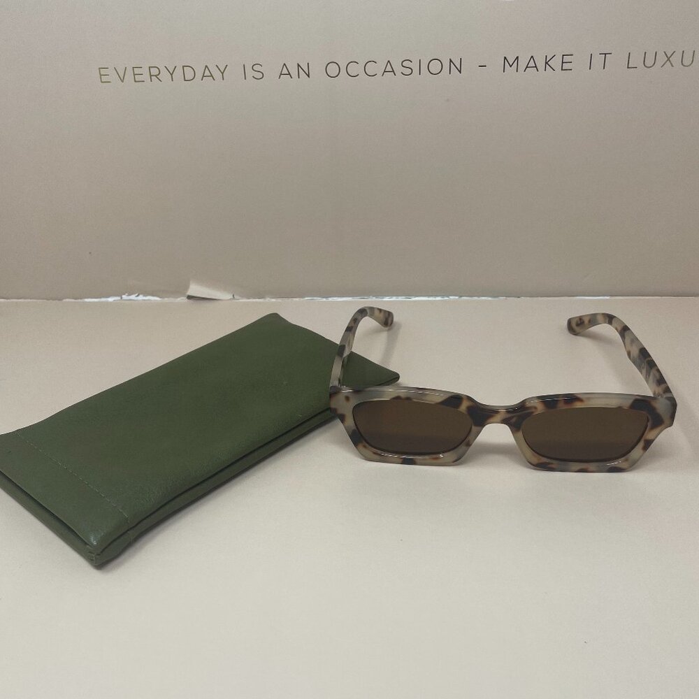 (NWT) Aire | Sculptor Sunglasses in Cookie Tort